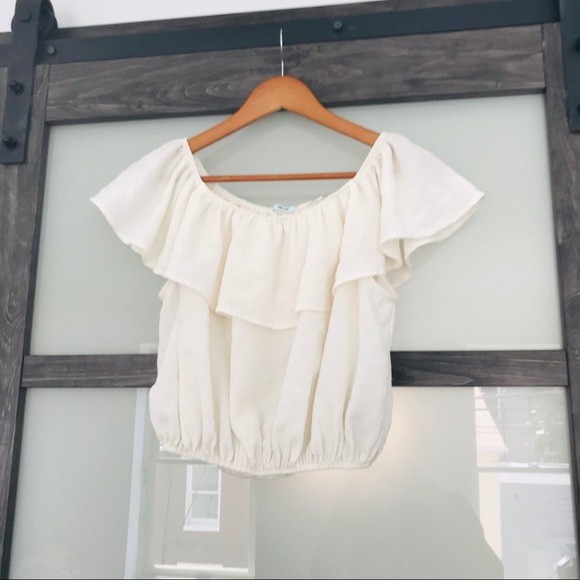 Urban Outfitters Tops - Urban Outfitters white ruffle crop top, sz M